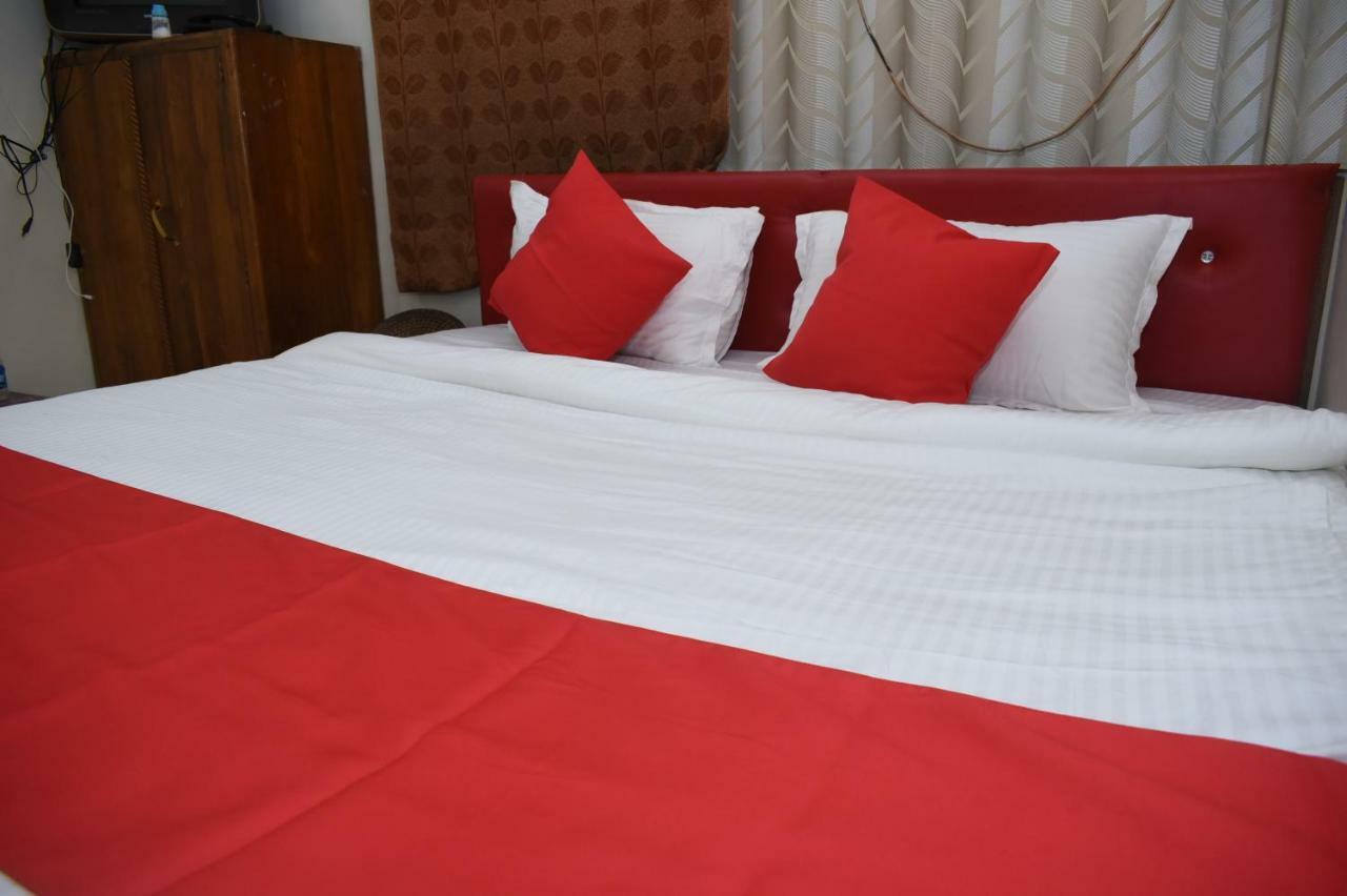 Oyo 45320 Hotel Mars Agartala Exterior photo